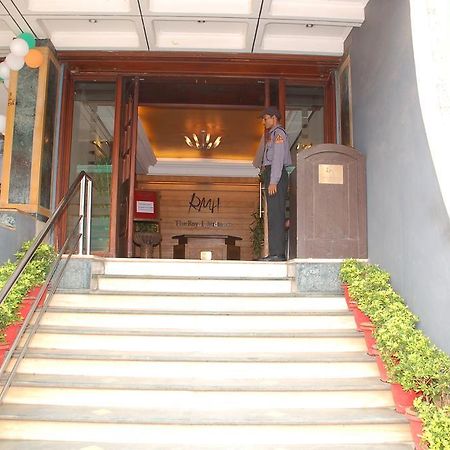Hotel Royale Midtown Бхубанешвар Екстериор снимка